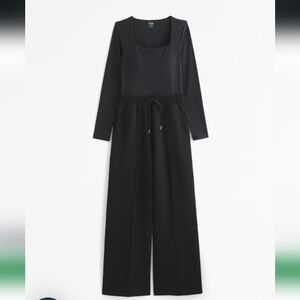 NWT YPB everydaySOFT Long-Sleeve Hybrid Jumpsuit Small